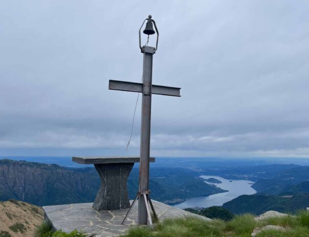 6. SULLA CIMA DEL POGGIO CROCE