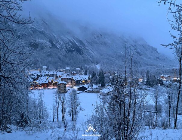 ALAGNA ALL_IMBRUNIRE DAL SENTIERO PER OTRO