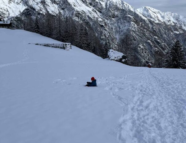 GIOCHI SULLA NEVE NELLA PIANA DI OTRO
